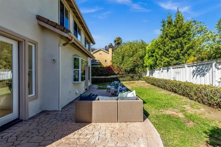 808 Carnaros, San Clemente, California 92672