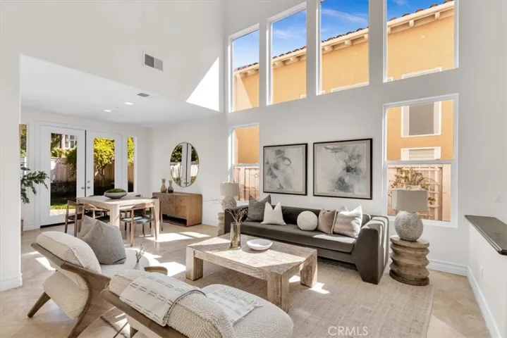 808 Carnaros, San Clemente, California 92672