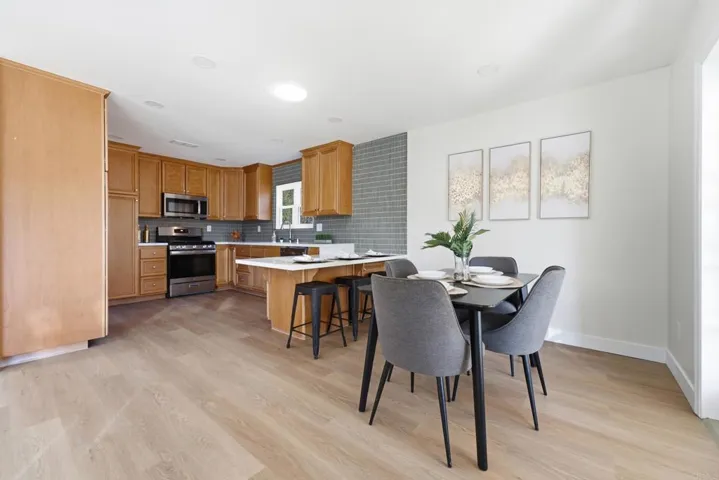 8722 Vanguard Place, Lakeside, California 92040