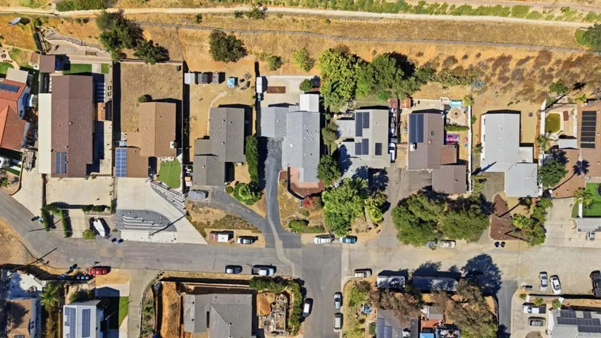 8722 Vanguard Place, Lakeside, California 92040