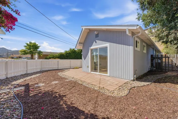 8722 Vanguard Place, Lakeside, California 92040