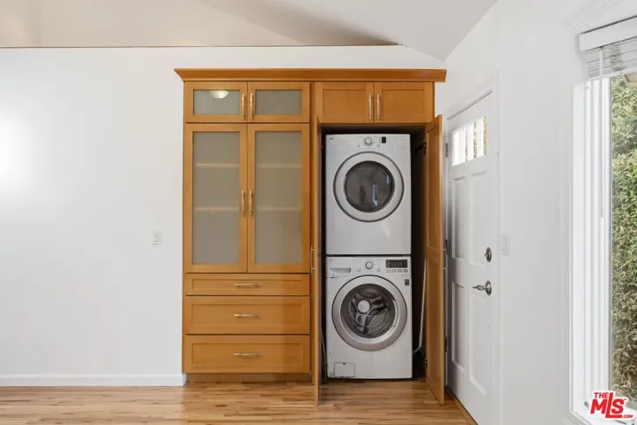 325 Vernon Avenue 4, Venice, California 90291