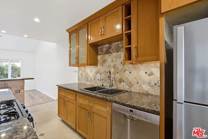 325 Vernon Avenue 4, Venice, California 90291