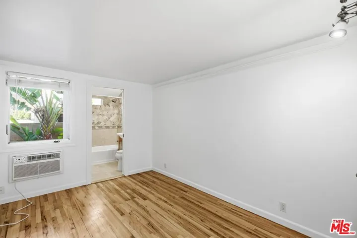 325 Vernon Avenue 4, Venice, California 90291