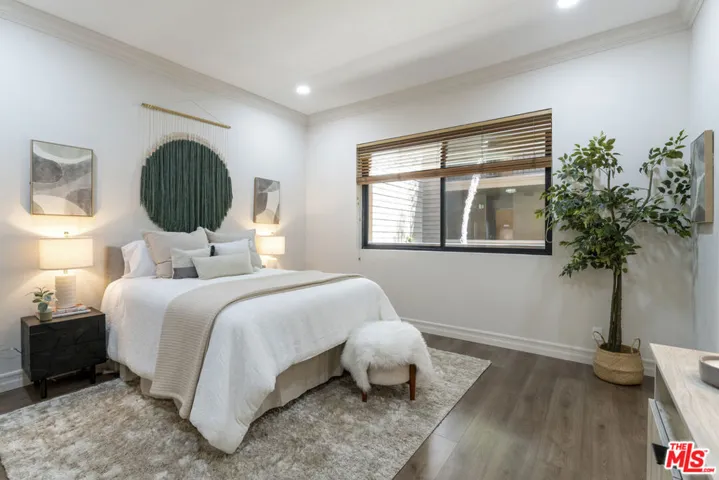 11628 Montana Avenue 208, Los Angeles, California 90049