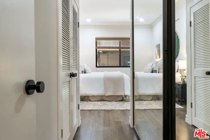 11628 Montana Avenue 208, Los Angeles, California 90049