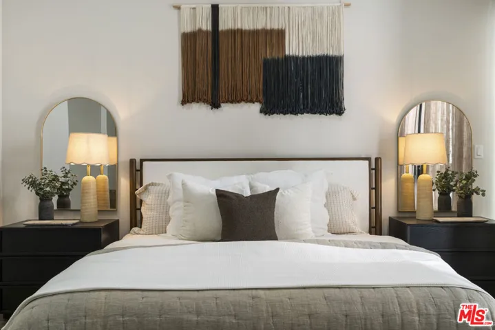 11628 Montana Avenue 208, Los Angeles, California 90049