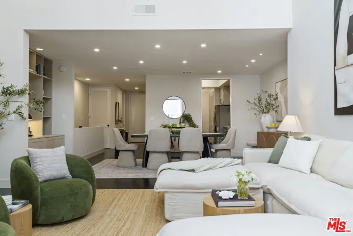 11628 Montana Avenue 208, Los Angeles, California 90049