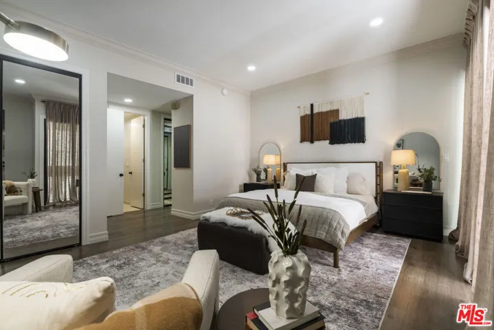 11628 Montana Avenue 208, Los Angeles, California 90049