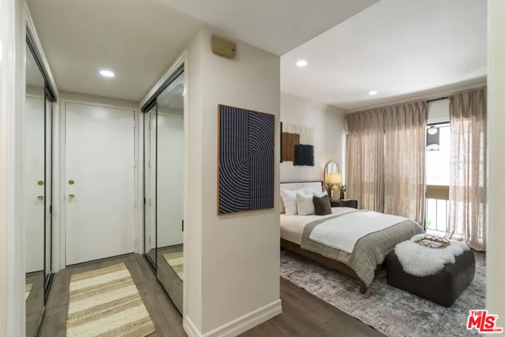11628 Montana Avenue 208, Los Angeles, California 90049