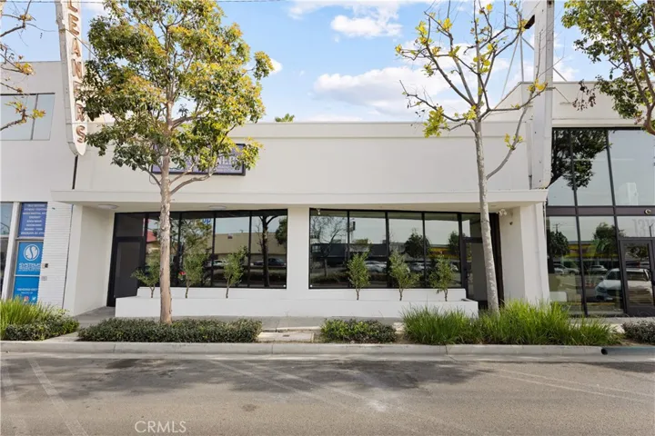13048 Hawthorne, Hawthorne, California 90250