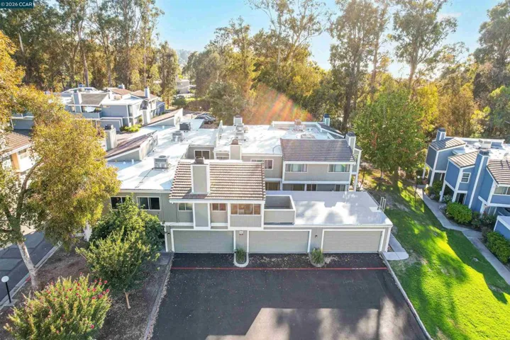 220 Apollo 1, Hercules, California 94547 — photo 4