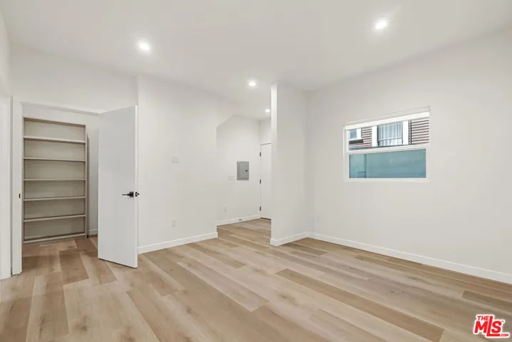 1305 Lucile Avenue 4, Los Angeles, California 90026