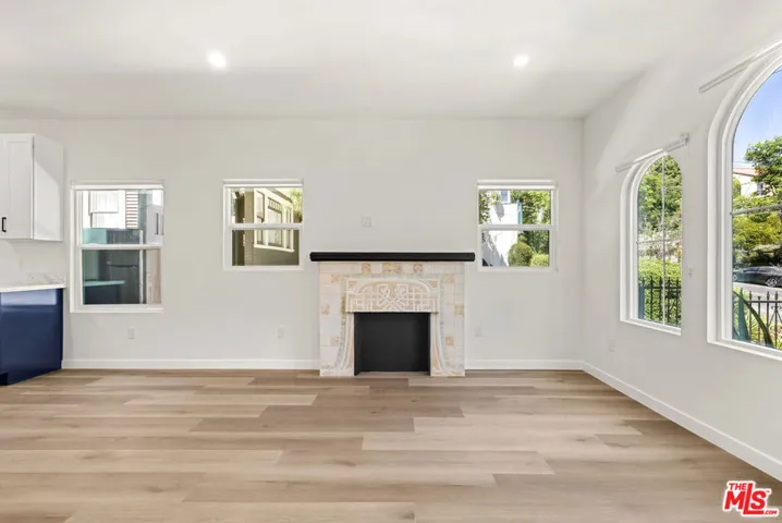 1305 Lucile Avenue 4, Los Angeles, California 90026