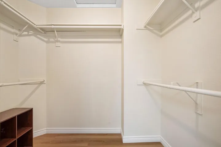 Interior-16