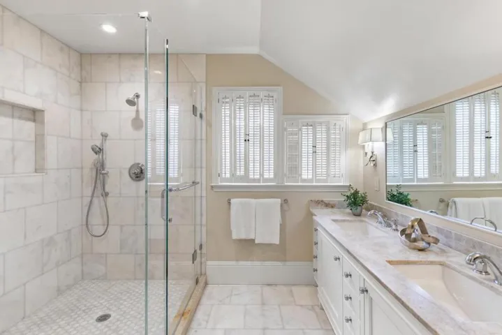 336 Brentwood Road, Hillsborough, California 94010