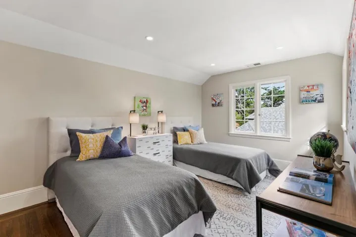 336 Brentwood Road, Hillsborough, California 94010