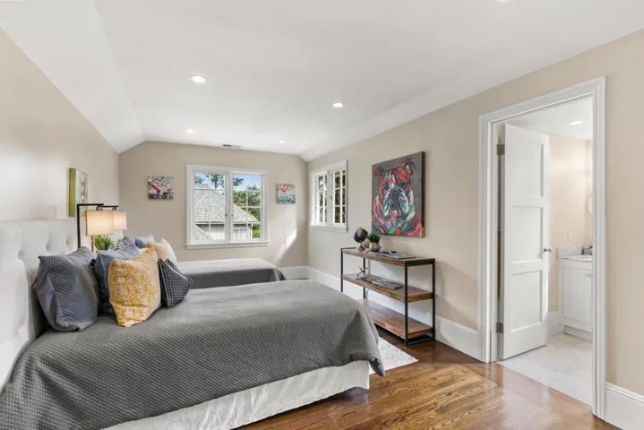 336 Brentwood Road, Hillsborough, California 94010
