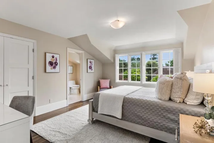 336 Brentwood Road, Hillsborough, California 94010