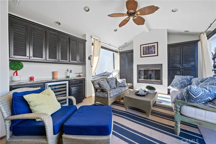 426 1/2 Narcissus 1/2, Corona Del Mar, California 92625