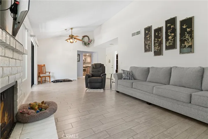 8924 Butternut, Bakersfield, California 93306