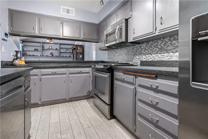 8924 Butternut, Bakersfield, California 93306
