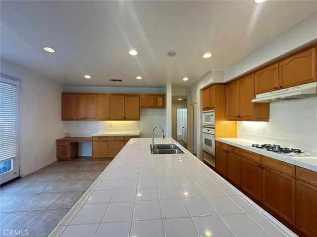 6429 Amber Sky Way, Eastvale, California 92880