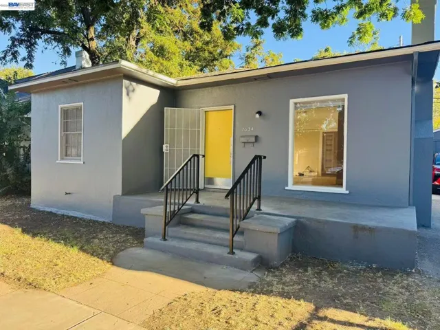 1034 X St, Sacramento, California 95818