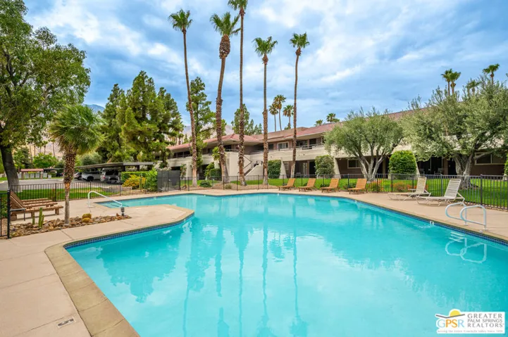 550 N Villa Court 214, Palm Springs, California 92262