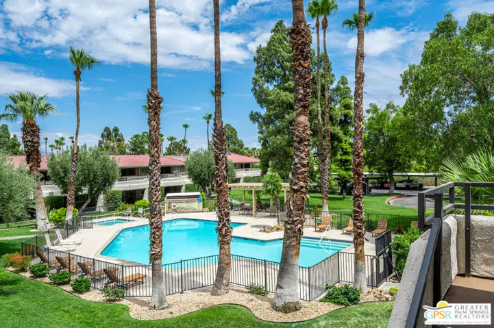 550 N Villa Court 214, Palm Springs, California 92262