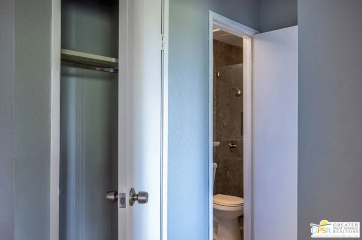 550 N Villa Court 214, Palm Springs, California 92262