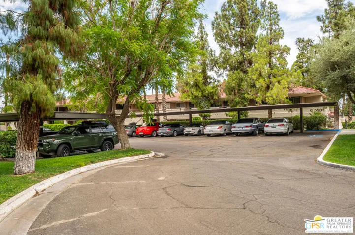 550 N Villa Court 214, Palm Springs, California 92262