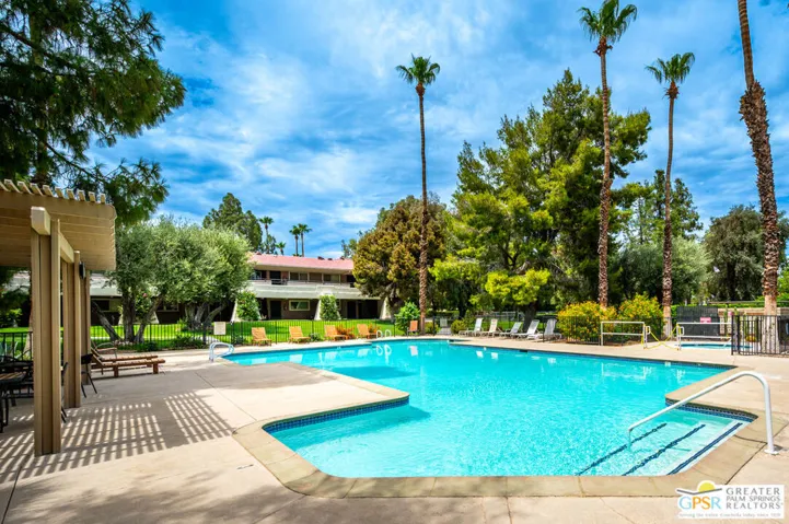 550 N Villa Court 214, Palm Springs, California 92262