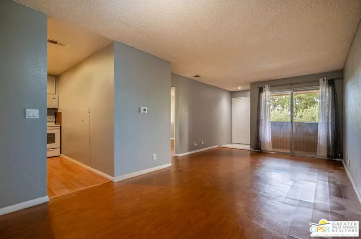550 N Villa Court 214, Palm Springs, California 92262