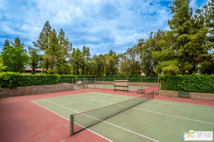 550 N Villa Court 214, Palm Springs, California 92262