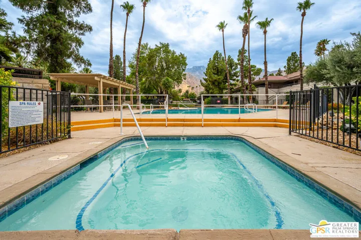 550 N Villa Court 214, Palm Springs, California 92262