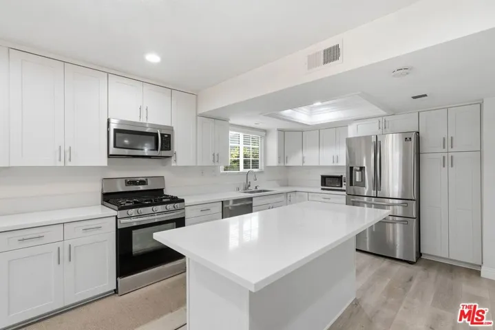 1045 Grossmont Drive, Whittier, California 90601