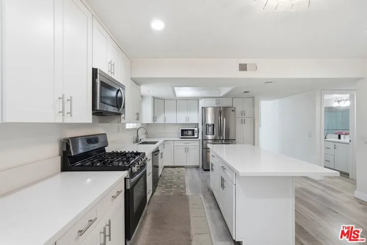 1045 Grossmont Drive, Whittier, California 90601