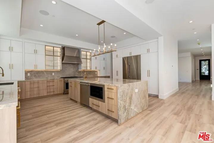 9224 Monte Mar Drive, Los Angeles, California 90035