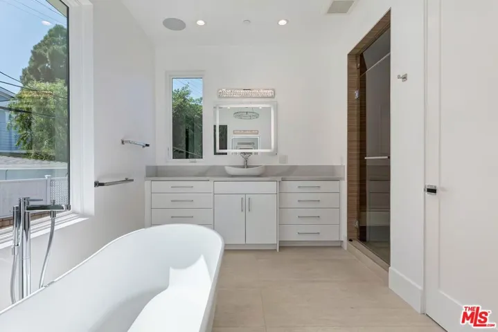 9224 Monte Mar Drive, Los Angeles, California 90035