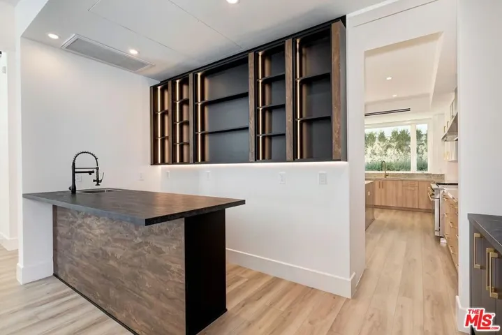 9224 Monte Mar Drive, Los Angeles, California 90035