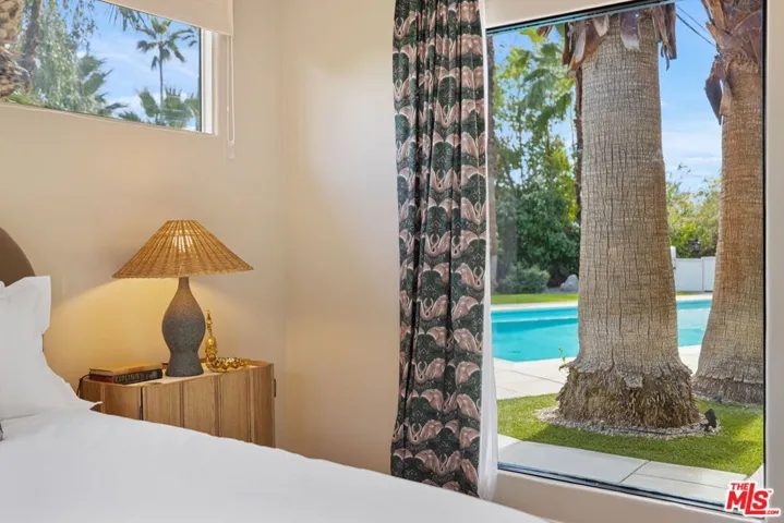 608 S Indian Trail, Palm Springs, California 92264