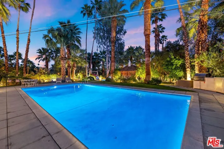 608 S Indian Trail, Palm Springs, California 92264