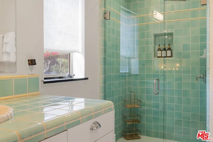 608 S Indian Trail, Palm Springs, California 92264