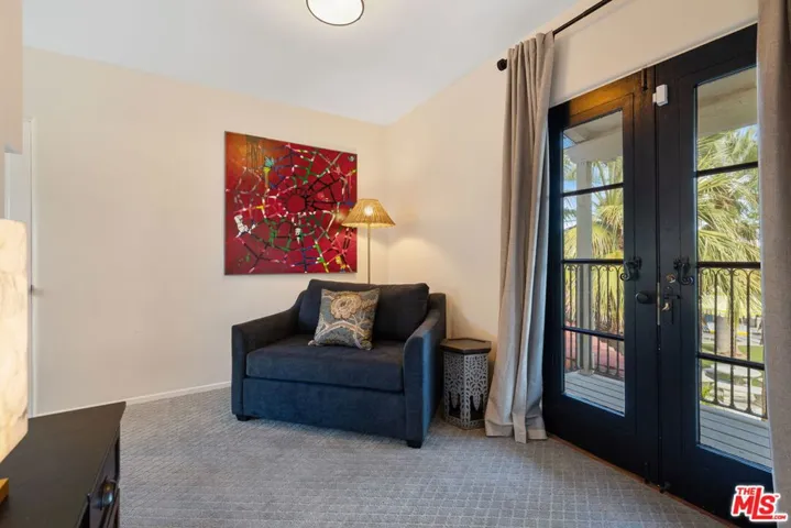 608 S Indian Trail, Palm Springs, California 92264