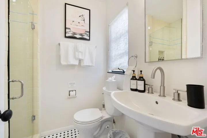 608 S Indian Trail, Palm Springs, California 92264