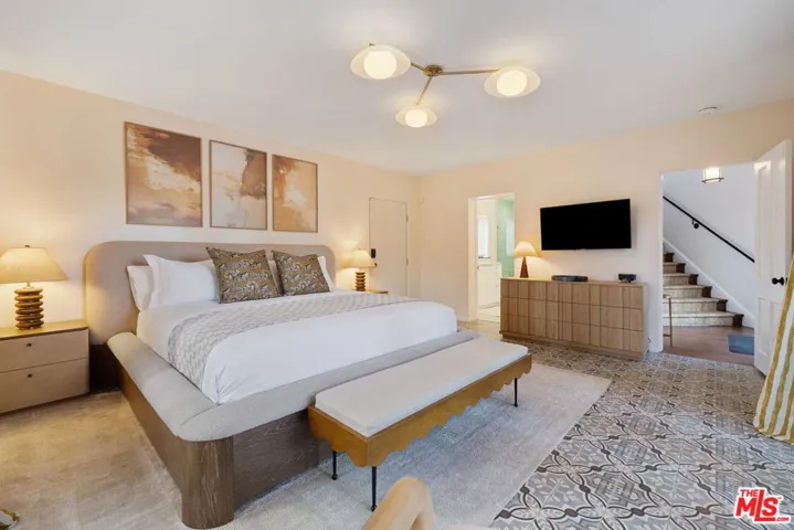 608 S Indian Trail, Palm Springs, California 92264