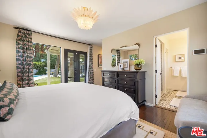 608 S Indian Trail, Palm Springs, California 92264