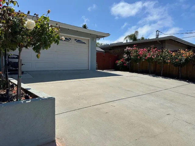 2114 Derby Avenue B, Capitola, California 95010