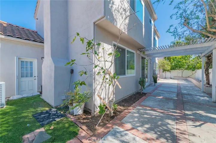 6 Galanto, Irvine, California 92614